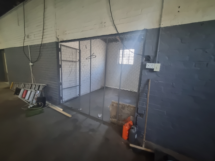 To Let commercial Property for Rent in Triangle Farm Western Cape